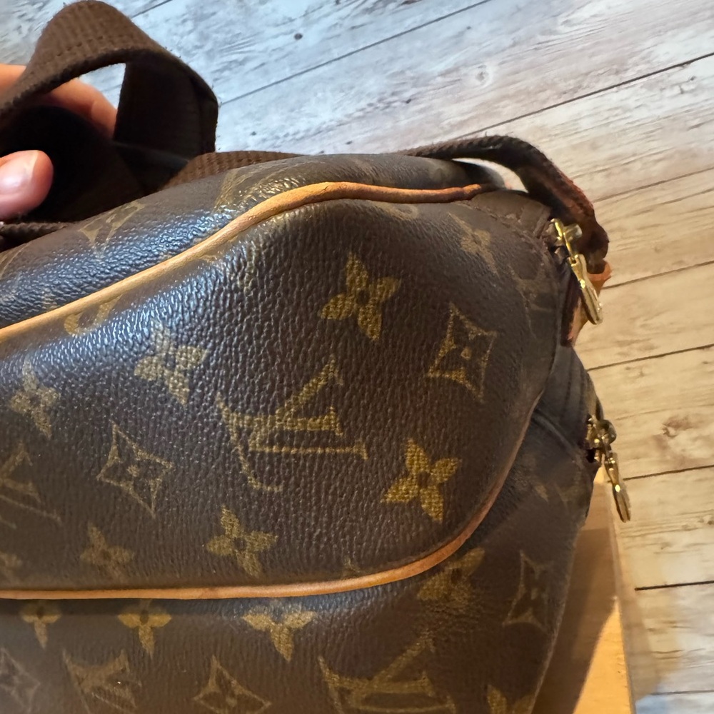 Authentic Louis Vuitton Monogram Reporter PM Crossbody Messenger Bag - Picture 10 of 13